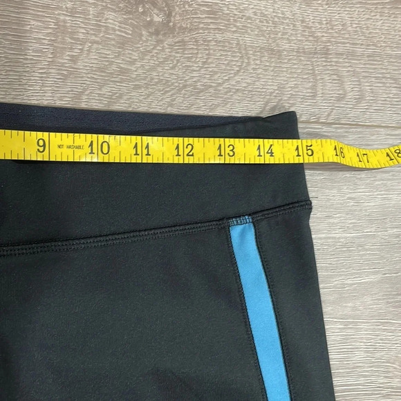 UA Under Armour Cozy Compression Leggings L - Picture 8 of 14